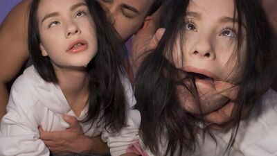 18-летнюю УНИЧТОЖАЮТ в грубом собачьем стиле + множественные оргазмы с закатыванием глаз