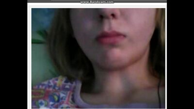 Спалилась в чате Videochatru Ometv Omegle Webcam
